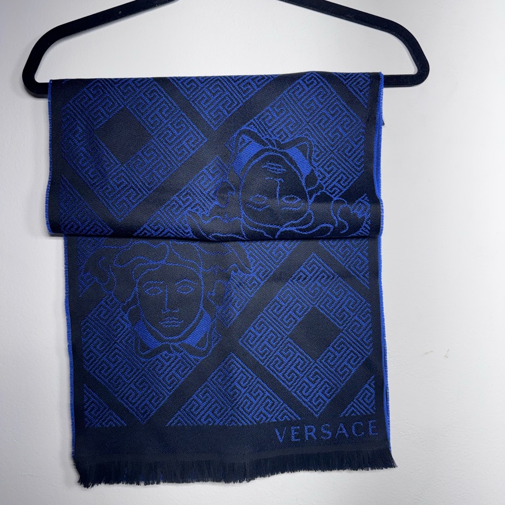 Versace Medusa Greek Key Wool Blend scarf - Picture 2 of 8